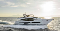 Ferretti Yachts 860